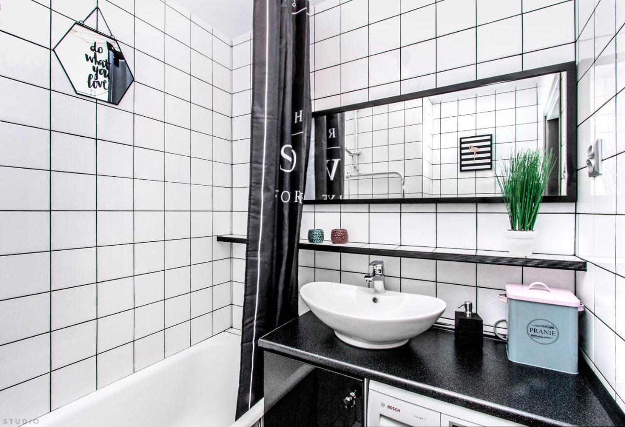 Clicktheflat Hoza Street Apart Rooms Varşova Dış mekan fotoğraf